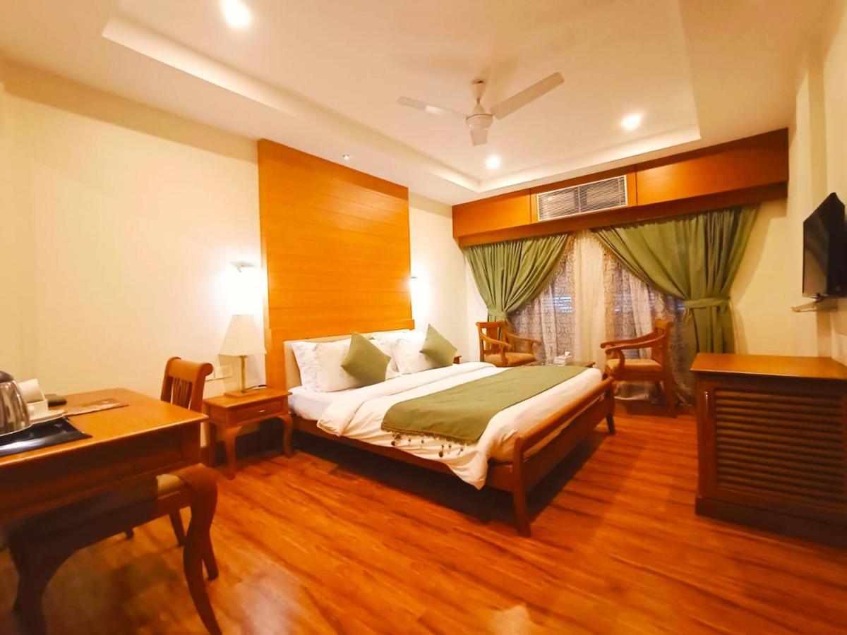 Hill Palace Hotel & Spa Kochi Екстериор снимка