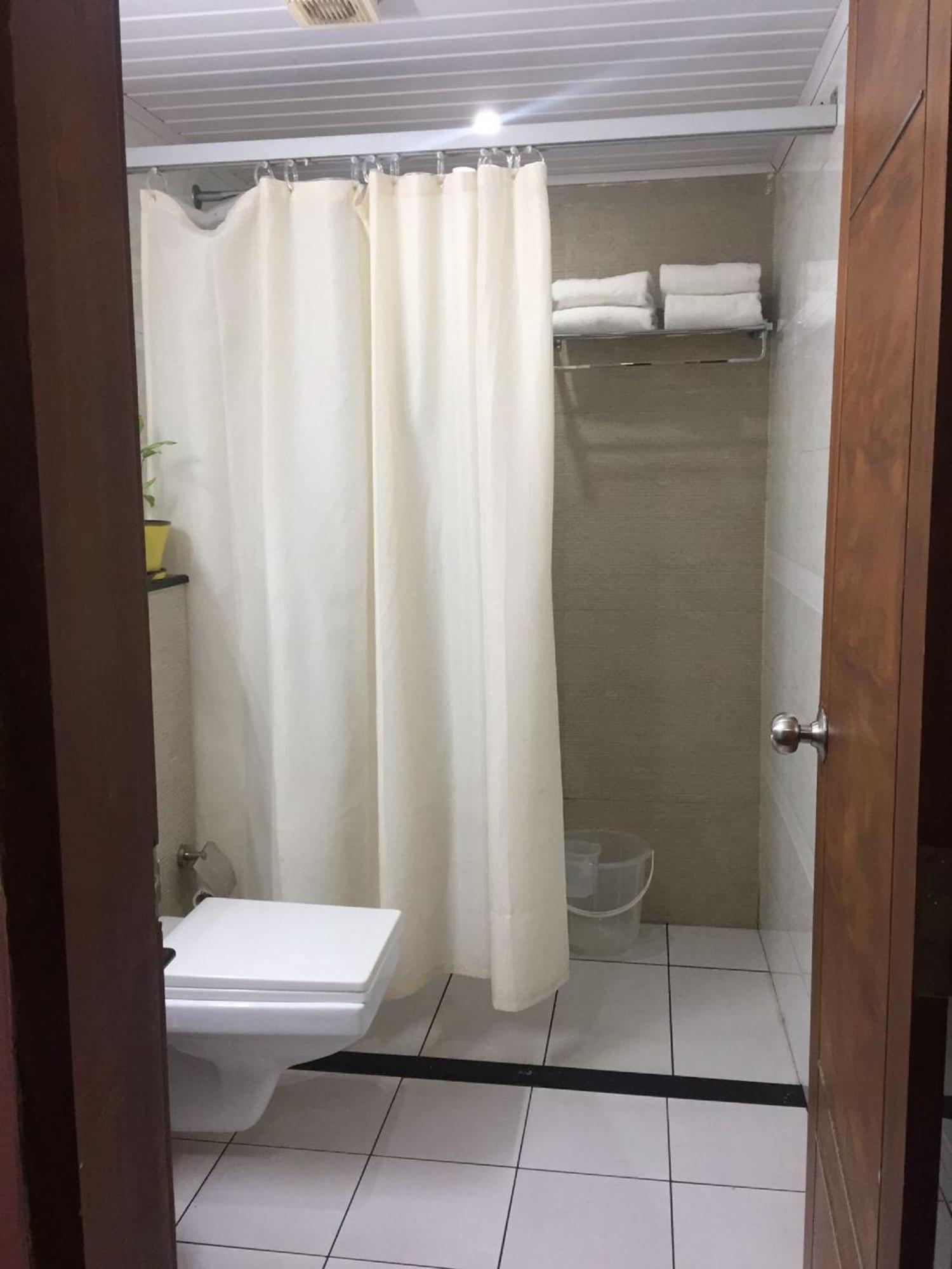 Hill Palace Hotel & Spa Kochi Екстериор снимка