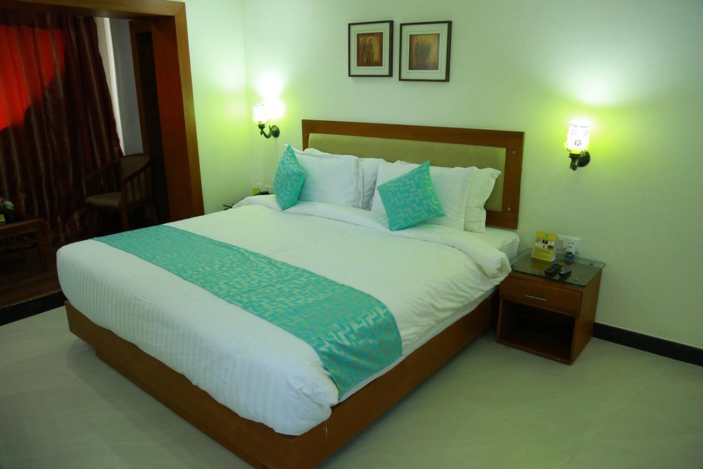 Hill Palace Hotel & Spa Kochi Екстериор снимка