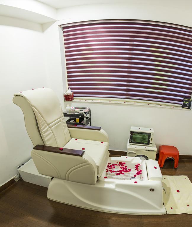 Hill Palace Hotel & Spa Kochi Екстериор снимка